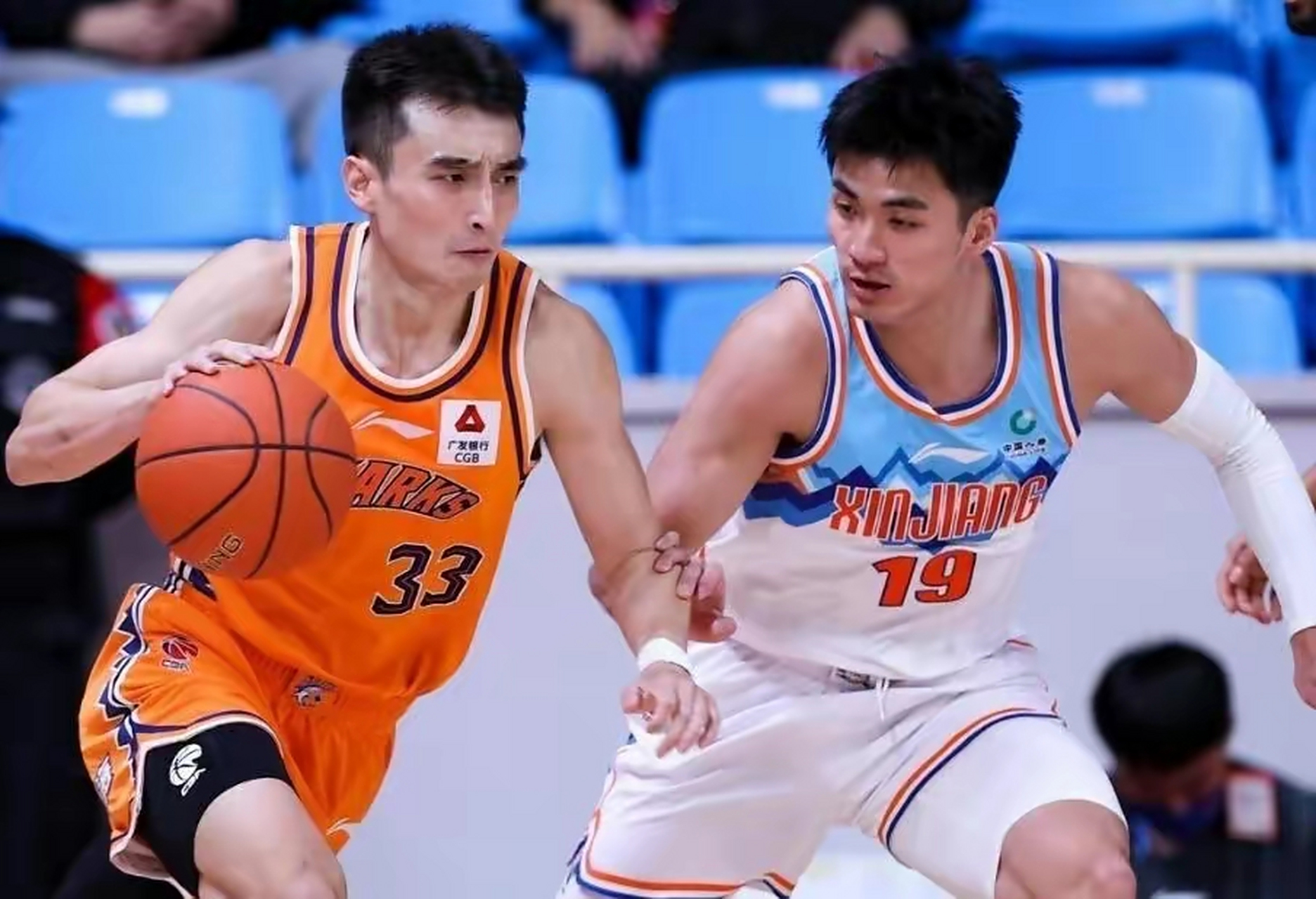 新疆队全队发挥出色，摘得重要胜利的简单介绍