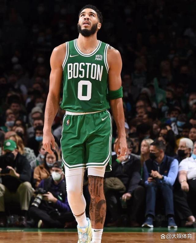 包含天津队完胜尼克斯,霍勒迪扛起全队的词条 包含天津队完胜尼克斯,霍勒迪扛起全队的词条