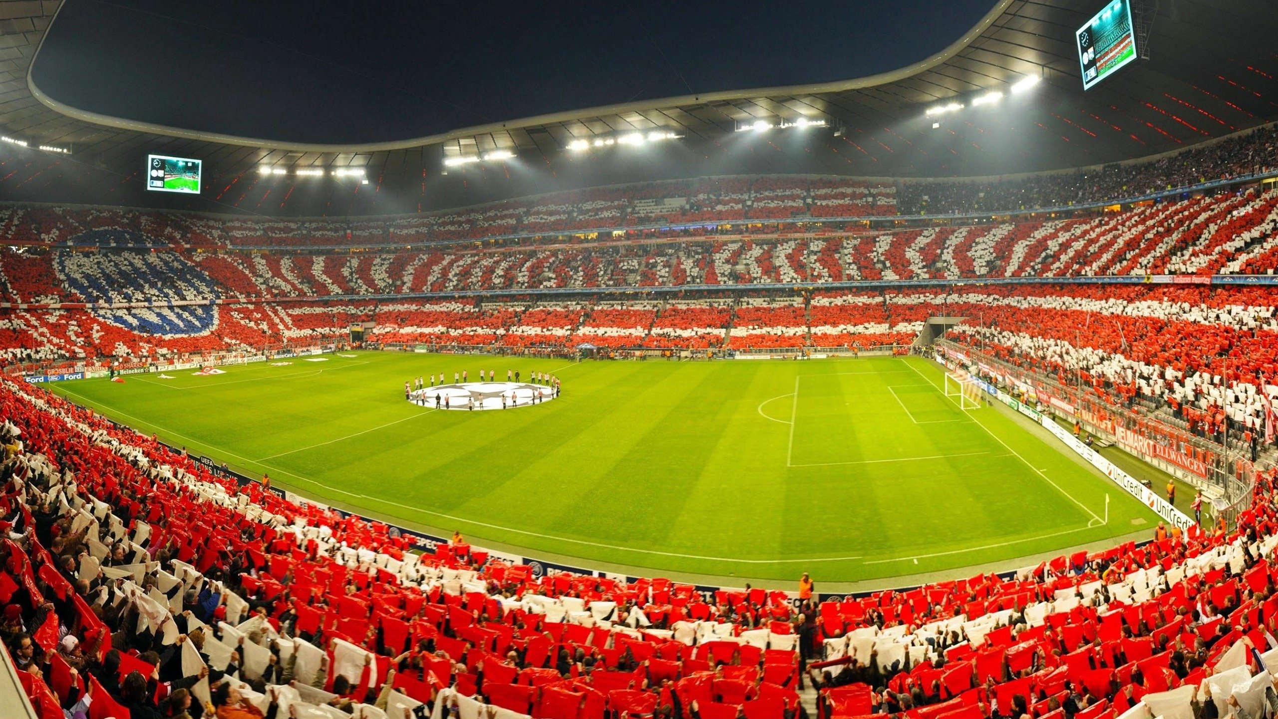 赛道与球场，当F1争冠之夜遇见库里的证明之战