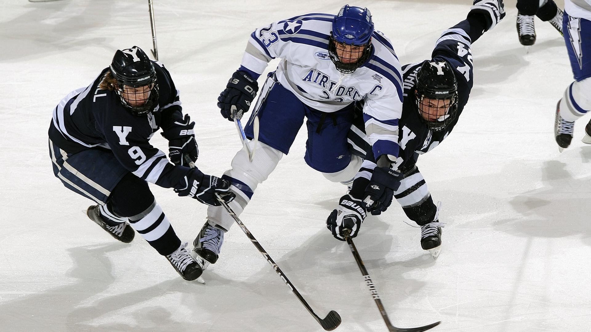 红色王朝的黄昏，当梅赛德斯引擎撕裂法拉利防线，诺里斯用火热状态书写新纪元
